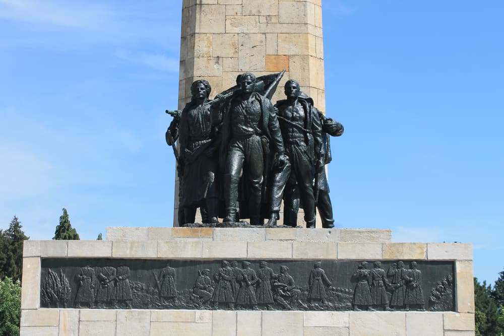 The Freedom Monument at the Iriški Venac pass